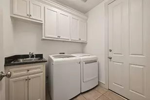 4019 Whitman St, Houston, TX 77027 - Photo 25
