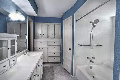 12010 Windlake Court, Houston, TX 77070 - Photo 15