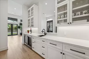 1619 Lynnview Dr, Houston, TX 77055 - Photo 17