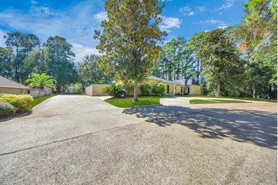 155 Springs Edge Drive N, Conroe, TX 77356 - Photo 5