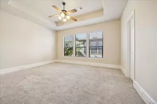 1393 Studer St, Houston, TX 77007 - Photo 7