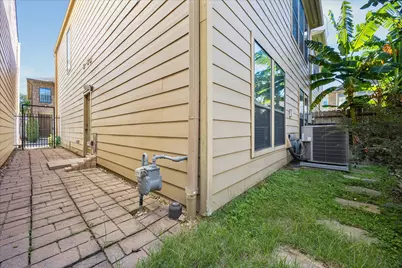 1393 Studer Street, Houston, TX 77007 - Photo 21