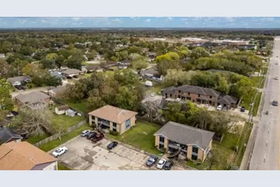 4027 Briarglen Drive, Dickinson, TX 77539 - Photo 33