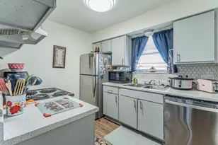 4027 Briarglen Dr, Dickinson, TX 77539 - Photo 19