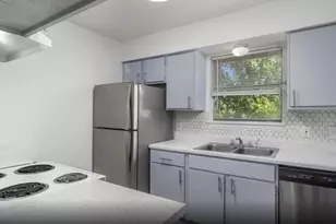 4027 Briarglen Dr, Dickinson, TX 77539 - Photo 3