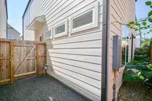 310 Cyclamen St, Houston, TX 77018 - Photo 3