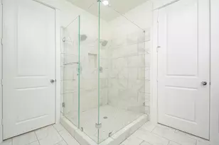 310 Cyclamen St, Houston, TX 77018 - Photo 21