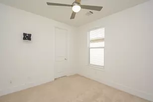 310 Cyclamen St, Houston, TX 77018 - Photo 23