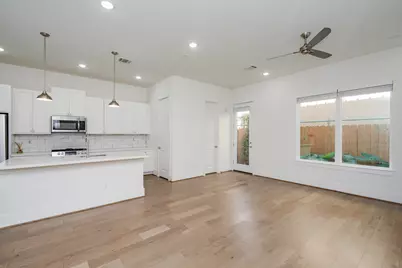 310 Cyclamen Street, Houston, TX 77018 - Photo 13