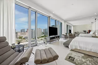2047 Westcreek Lane #1701, Houston, TX 77027 - Photo 15
