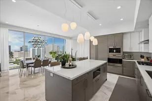 2047 Westcreek Ln, Houston, TX 77027 - Photo 9