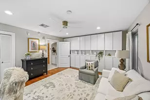 404 W Saulnier St, Houston, TX 77019 - Photo 7