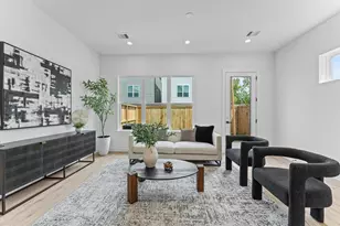 6421 Madrid St, Houston, TX 77021 - Photo 5