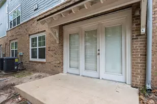 1725 Harvey Mitchell Pkwy S, College Station, TX 77840 - Photo 37