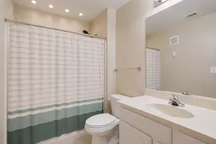 1725 Harvey Mitchell Pkwy S, College Station, TX 77840 - Photo 33