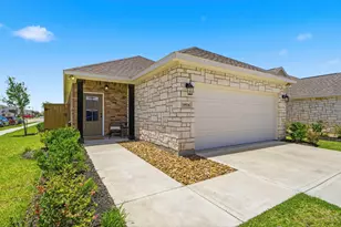 10934 Bonfire Trl, Beasley, TX 77417 - Photo 3