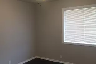 9306 St Lo Rd, Houston, TX 77033 - Photo 9