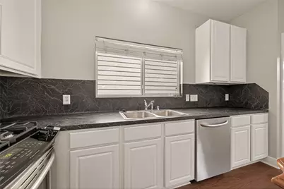 26856 Manor Crest Court, Kingwood, TX 77339 - Photo 15