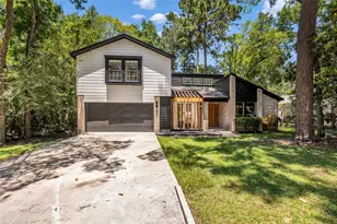 53 E Torch Pine Cir, The Woodlands, TX 77381 - Photo 1