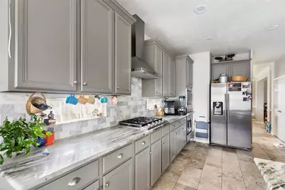 1831 Country Club Cove Drive, Baytown, TX 77521 - Photo 11