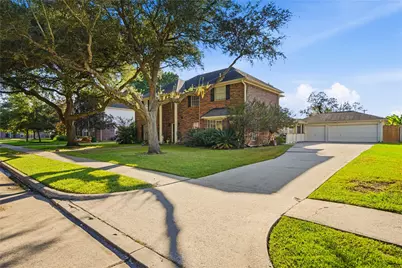 405 Regency Court, Friendswood, TX 77546 - Photo 1