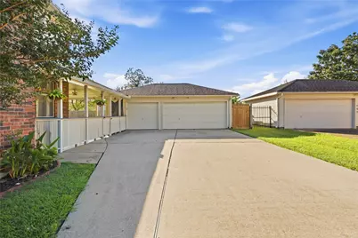 405 Regency Court, Friendswood, TX 77546 - Photo 29