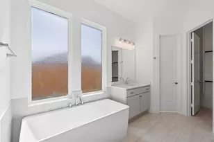 12138 Jacob Ln, Mont Belvieu, TX 77523 - Photo 17