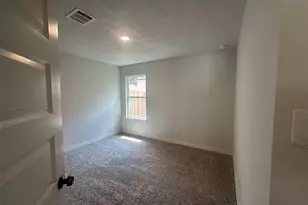 138 Lacebark Loop, Huntsville, TX 77320 - Photo 5