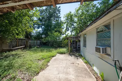 10418 Burman Street, Houston, TX 77029 - Photo 13