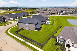 23515 Meritage Dr, Alvin, TX 77511 - Photo 5
