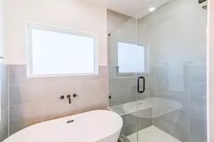 8323 Brecha Ln Ln, Houston, TX 77055 - Photo 21