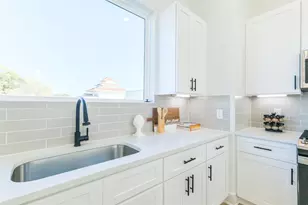8323 Brecha Ln Ln, Houston, TX 77055 - Photo 13