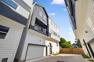 1122 W 16th St, Houston, TX 77008 - Photo 1