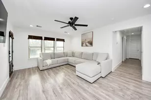 1110 Johnson St, Pasadena, TX 77506 - Photo 7