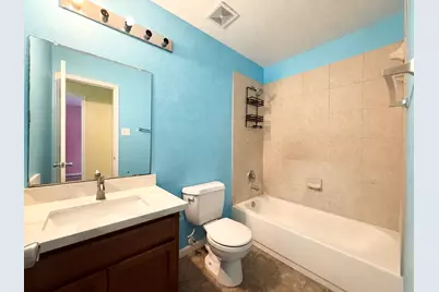 910 Staffordale Manor Lane, Houston, TX 77047 - Photo 13