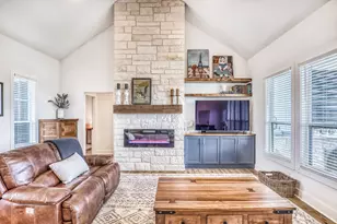 233 Randi Rd, Bellville, TX 77418 - Photo 9