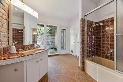 1119 Green Valley Drive, Spring Valley Village, TX 77055 - Photo 29
