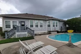 2519 46th St, Galveston, TX 77551 - Photo 33