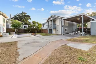 2519 46th St, Galveston, TX 77551 - Photo 23