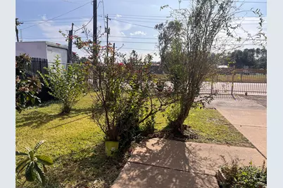 1305 Vista Road, Pasadena, TX 77504 - Photo 13