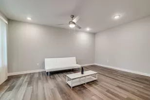 5705 Breland St, Houston, TX 77016 - Photo 9