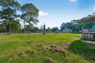 451 Trails End Dr, Cleveland, TX 77328 - Photo 23