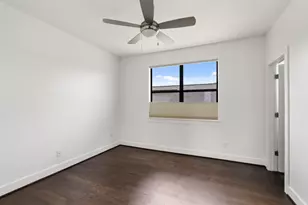 2105 Woodhead St, Houston, TX 77019 - Photo 27