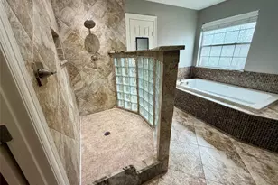 2119 Meadows Blvd, League City, TX 77573 - Photo 15