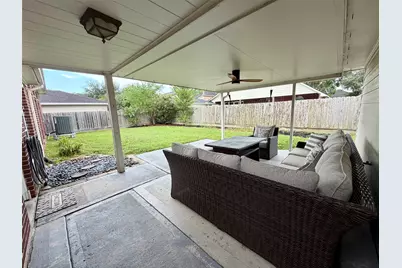 2119 Meadows Boulevard, League City, TX 77573 - Photo 27