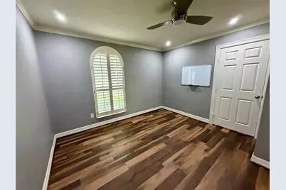 2119 Meadows Boulevard, League City, TX 77573 - Photo 19