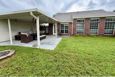 2119 Meadows Boulevard, League City, TX 77573 - Photo 29