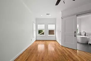 948 Ashland St, Houston, TX 77008 - Photo 25