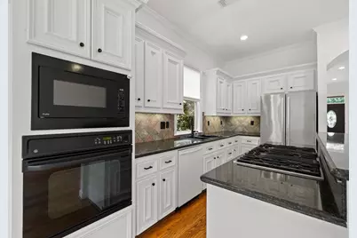 948 Ashland Street, Houston, TX 77008 - Photo 15