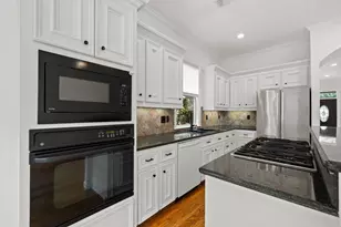 948 Ashland St, Houston, TX 77008 - Photo 15